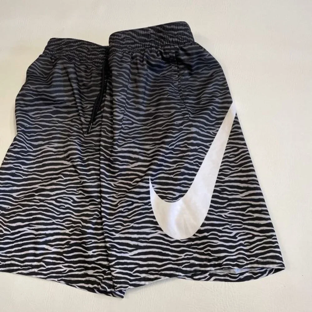 Nike Swim Shorts Men's Large Swoosh 9